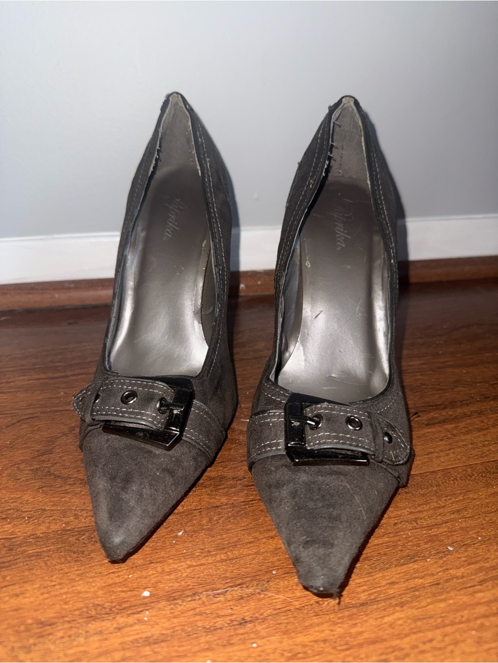Women’s Pointed Toe Buckle Pumps - Charcoal Gray
